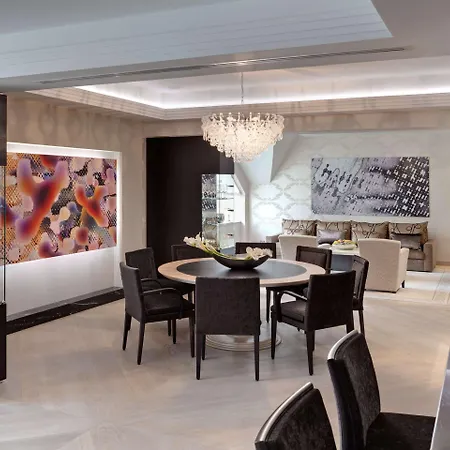 מלון Steigenberger Icon Grandhotel Handelshof