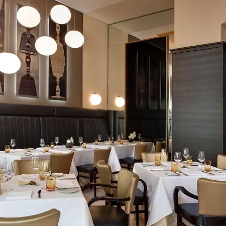 Steigenberger Grandhotel Handelshof Hotel