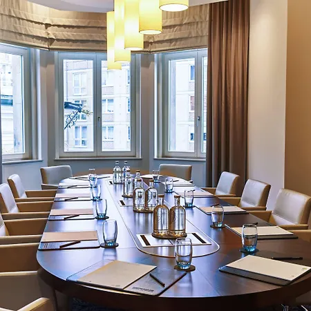 Steigenberger Icon Grandhotel Handelshof מלון