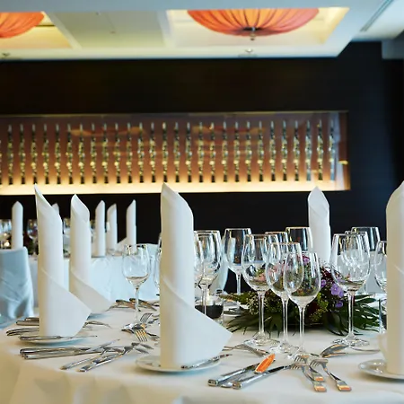 Steigenberger Icon Grandhotel Handelshof 5*