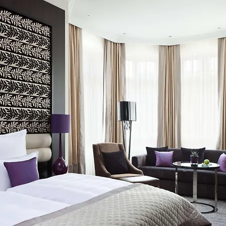 Steigenberger Icon Grandhotel Handelshof 5*